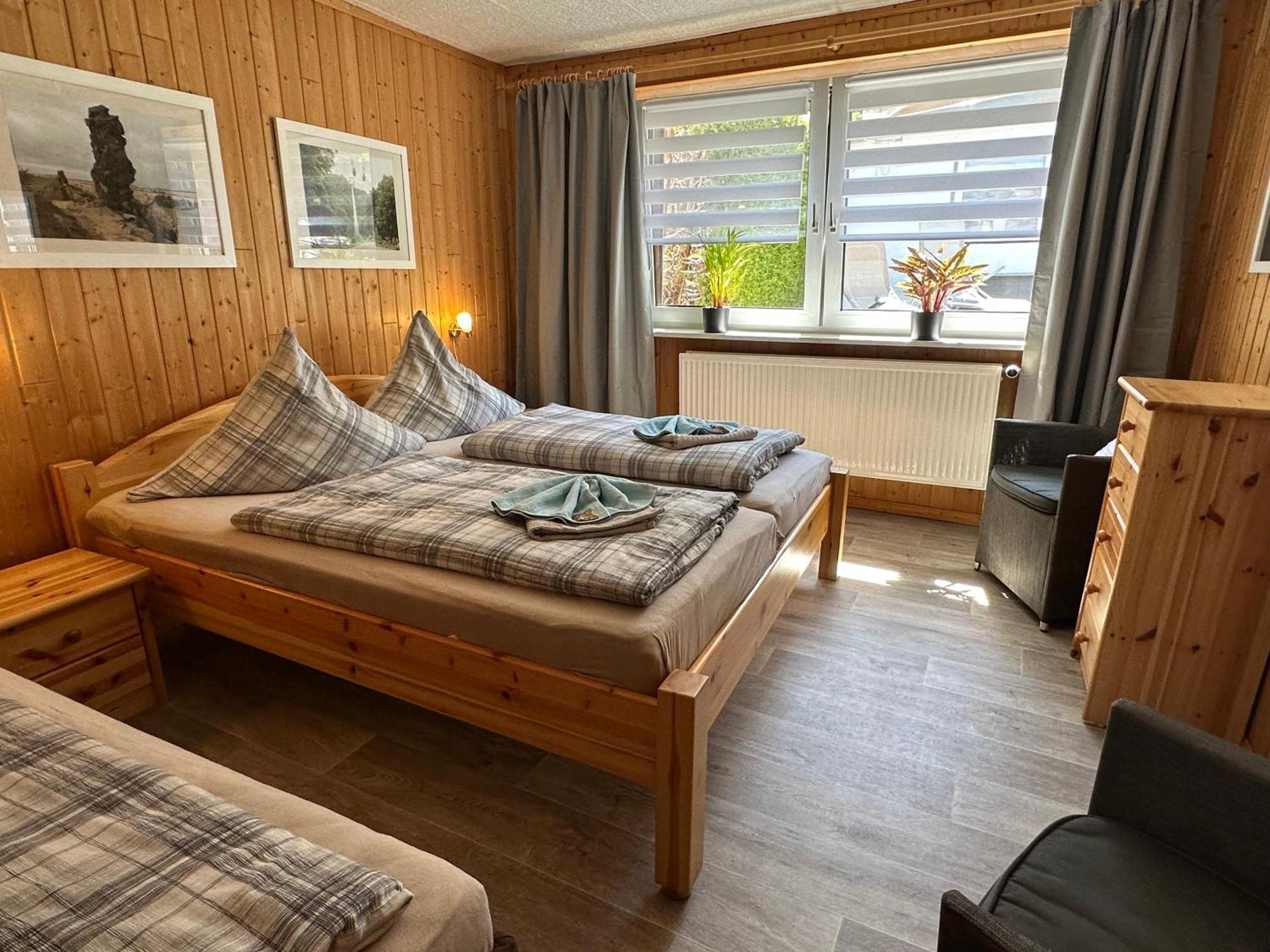 Christels Ferienwohnung 1 In Thale Mit Sonnenterrasse Und Grill Exterior photo